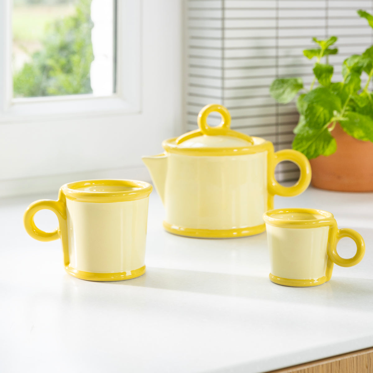 Set of 2 Large Yellow Loop Mugs