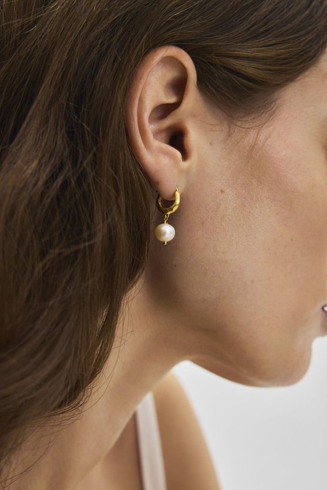 Elegant Pearl Blossom Earrings in Silver