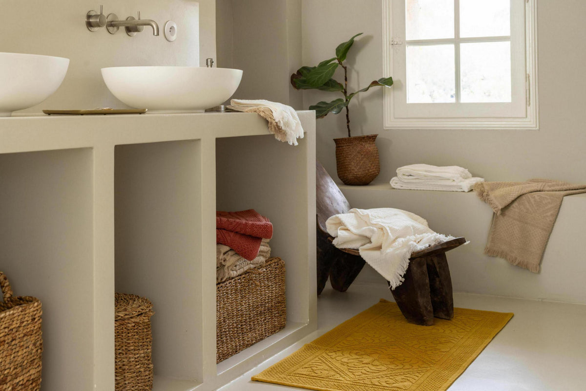Enzo Bath Mat in Safran - 54 x 64 cm