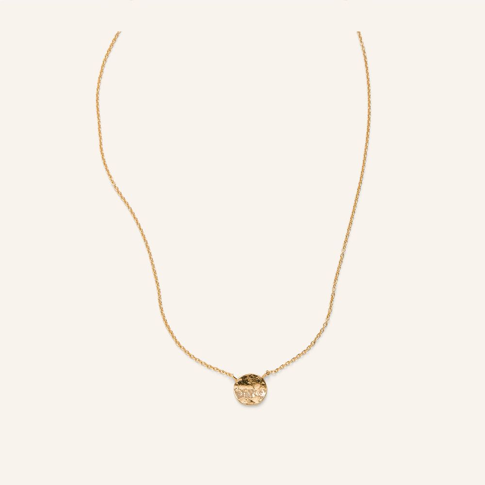 Elegant Dot Necklace with Rounded Pendant