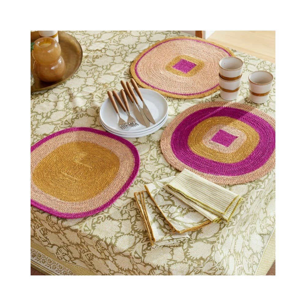 Mada Table Mat - Fuchsia Pink