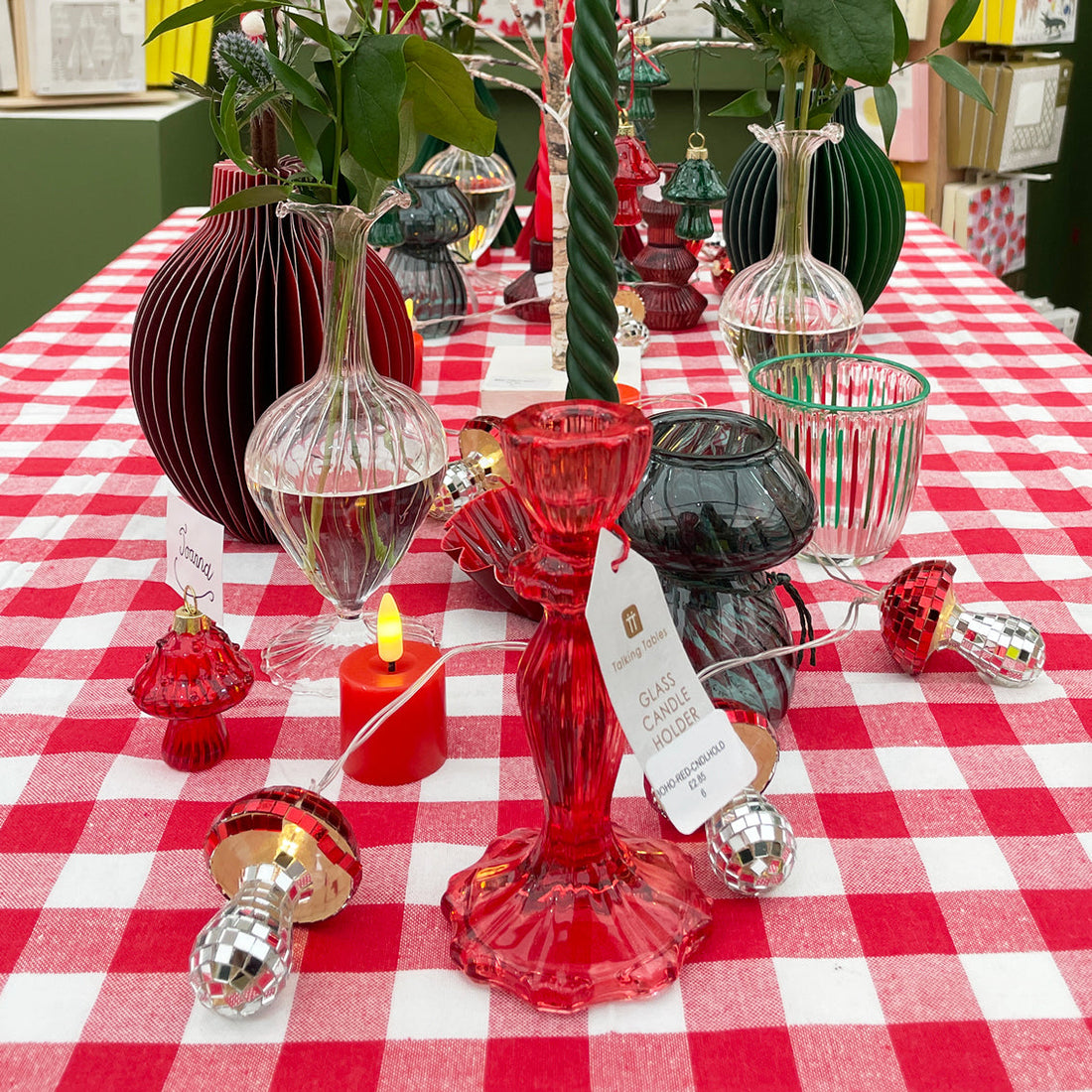 Red &amp; White Gingham Cotton Tablecloth