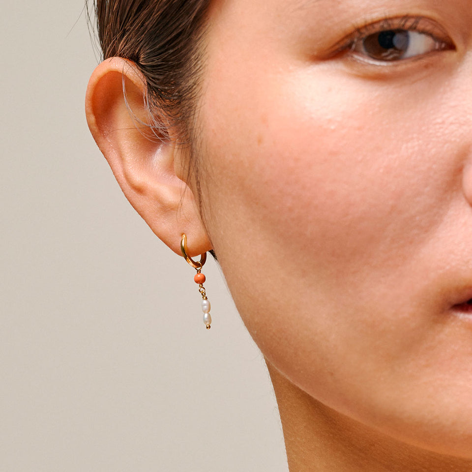 Liva Hoops in Light Coral