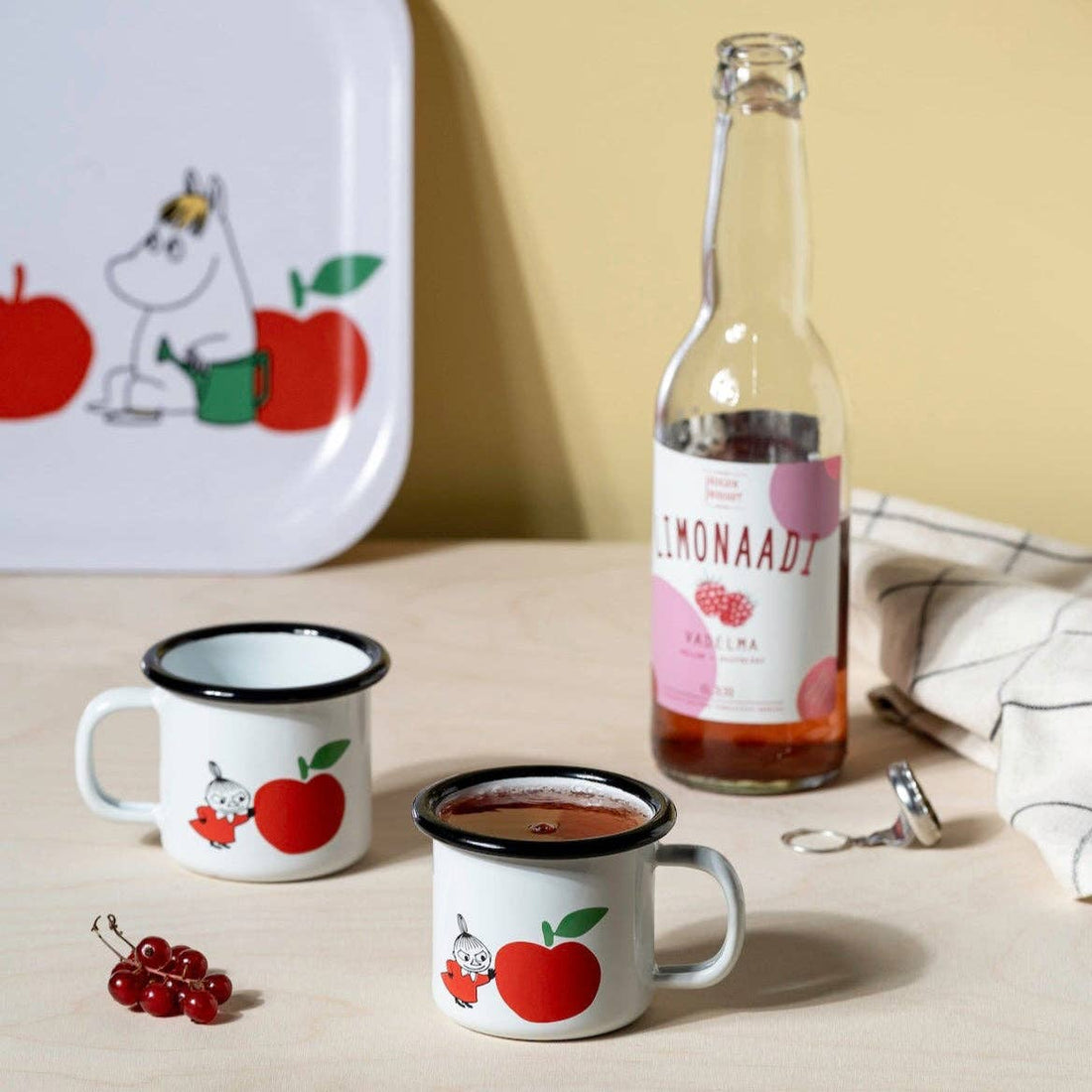 MOOMIN | Enamel Mug | Joyful Apples | 0.15 L