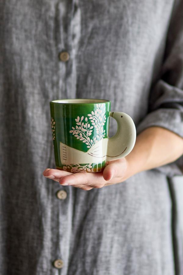 Hezha Stoneware Cup in Green with Floral Design