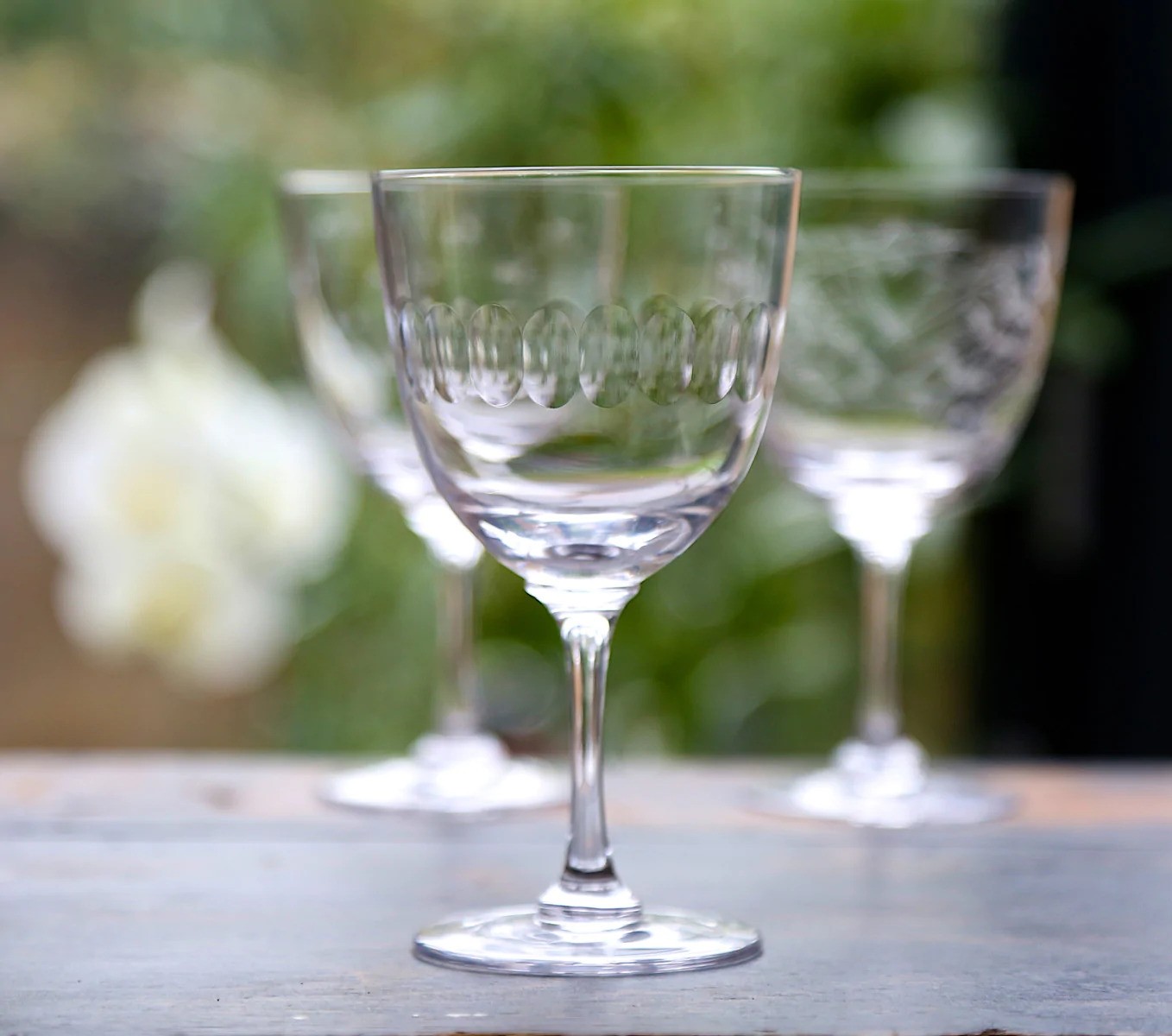 The Vintage List Wine Glasses Set of 2 - Lens Design